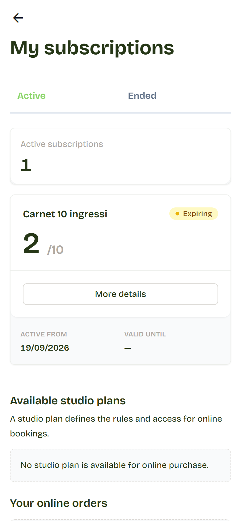 My subscriptions with a 10-entry pass, 3 of 10 entries left and the Expiring badge.